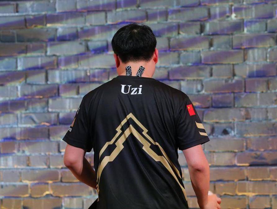 爱游戏官网-包含Uzi官方宣布领先优势明显新规，雄鹿引发争议！的词条